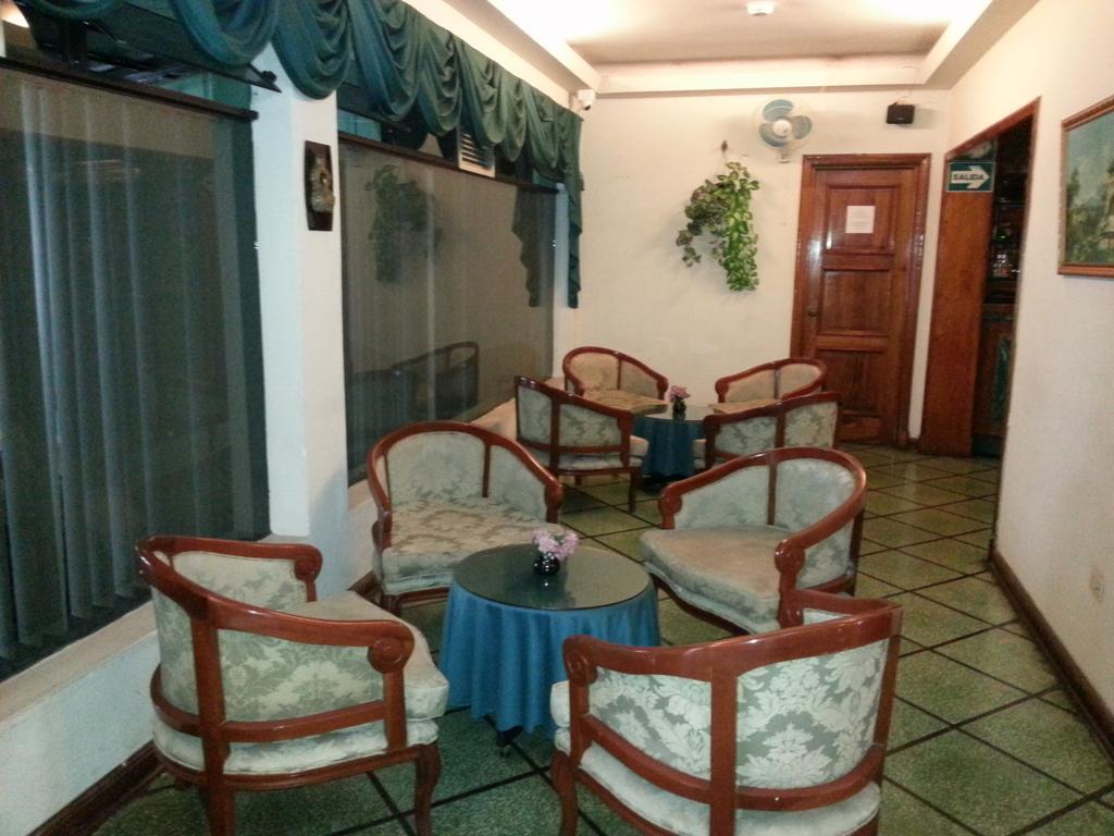 Hotel Regency Lima Buitenkant foto